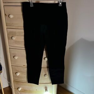 Black stretchy knit Cropped Leggings/pants